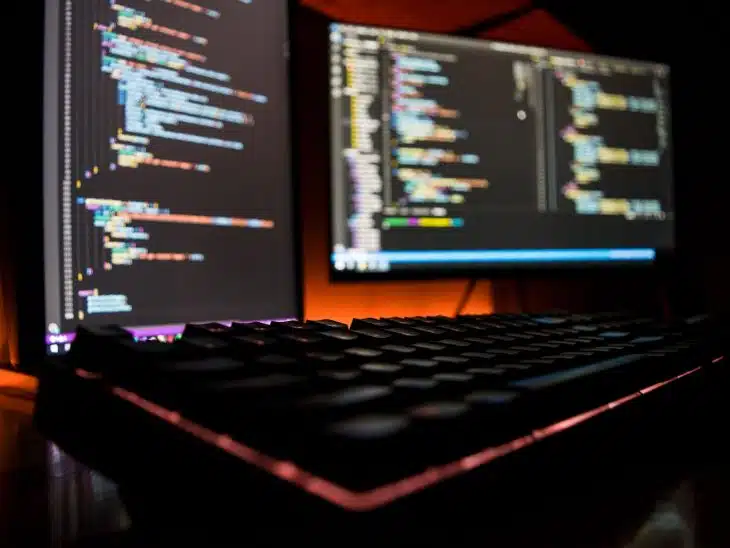 black computer keyboard